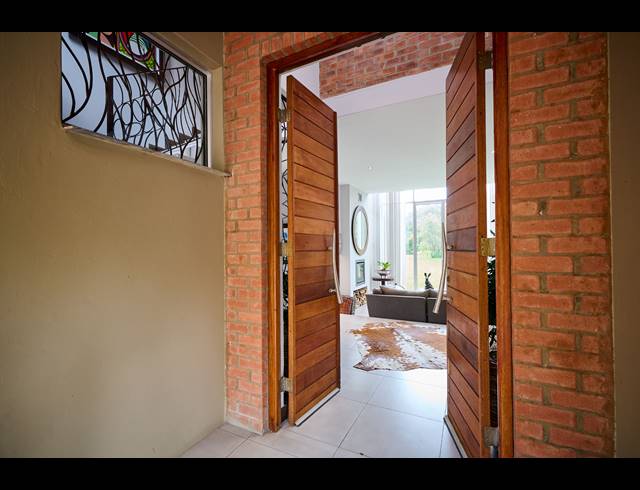 7 BEDROOM FREEHOLD FOR SALE IN CARLSWALD